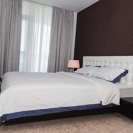 Luxury Trip Apartamento Oradea Exterior foto