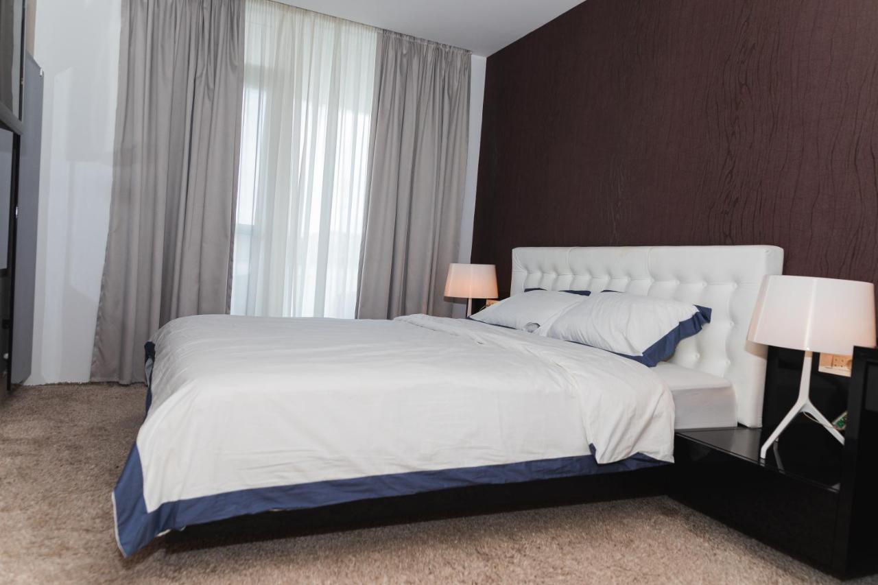 Luxury Trip Apartamento Oradea Exterior foto