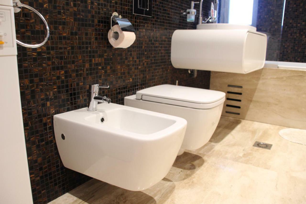 Luxury Trip Apartamento Oradea Exterior foto